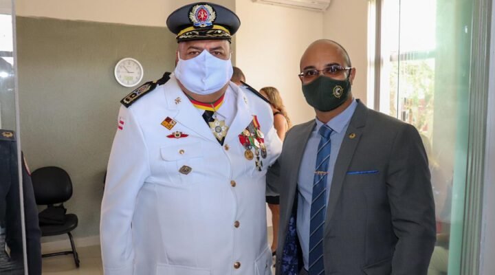 Capitão Alden participa de cerimônia da Passagem do Comando do Corpo de Bombeiros Militar da Bahia