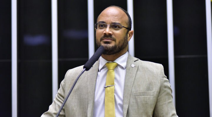 Legisla Brasil: Capitão Alden é considerado deputado federal 5 estrelas na Bahia
