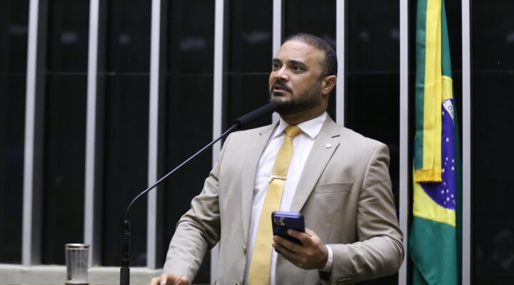 Capitão Alden aprova auxílio-aluguel emergencial para policiais e bombeiros