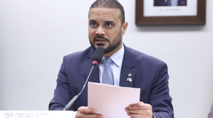 Capitão Alden conquista aprovação do Plano Nacional de Prevenção e Enfrentamento à Violência no Ambiente Escolar
