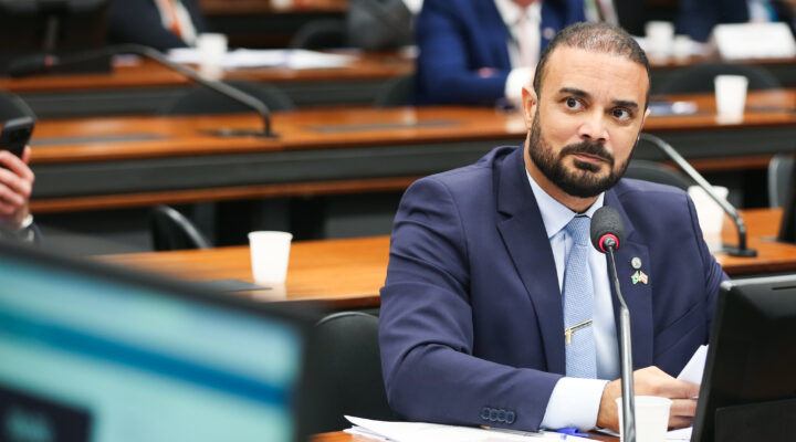 Projeto do Capitão Alden propõe apoio psicológico e escuta permanente para mães atípicas